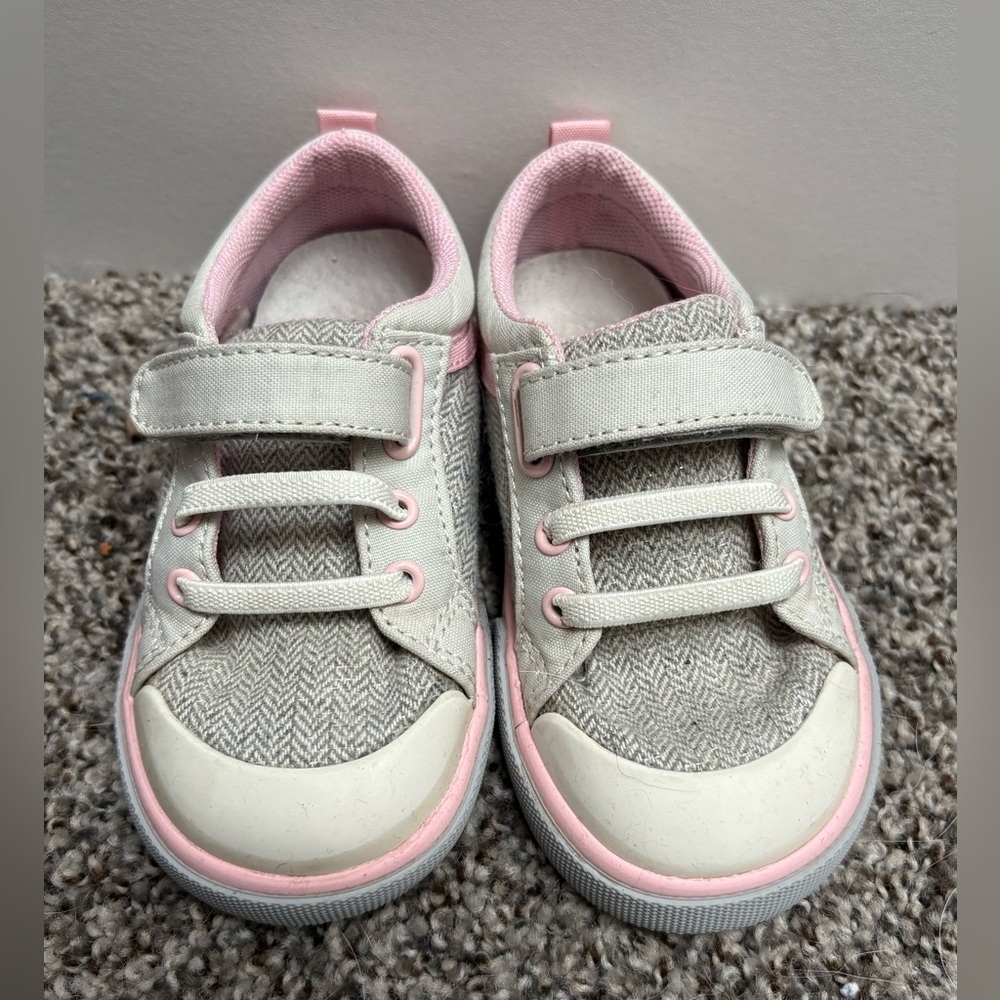 See Kai Run Gray and Pink low top no tie Shoes Size 7c - Picture 3 of 5
